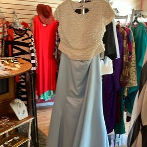 2 piece formal outfits that is great for homecoming!